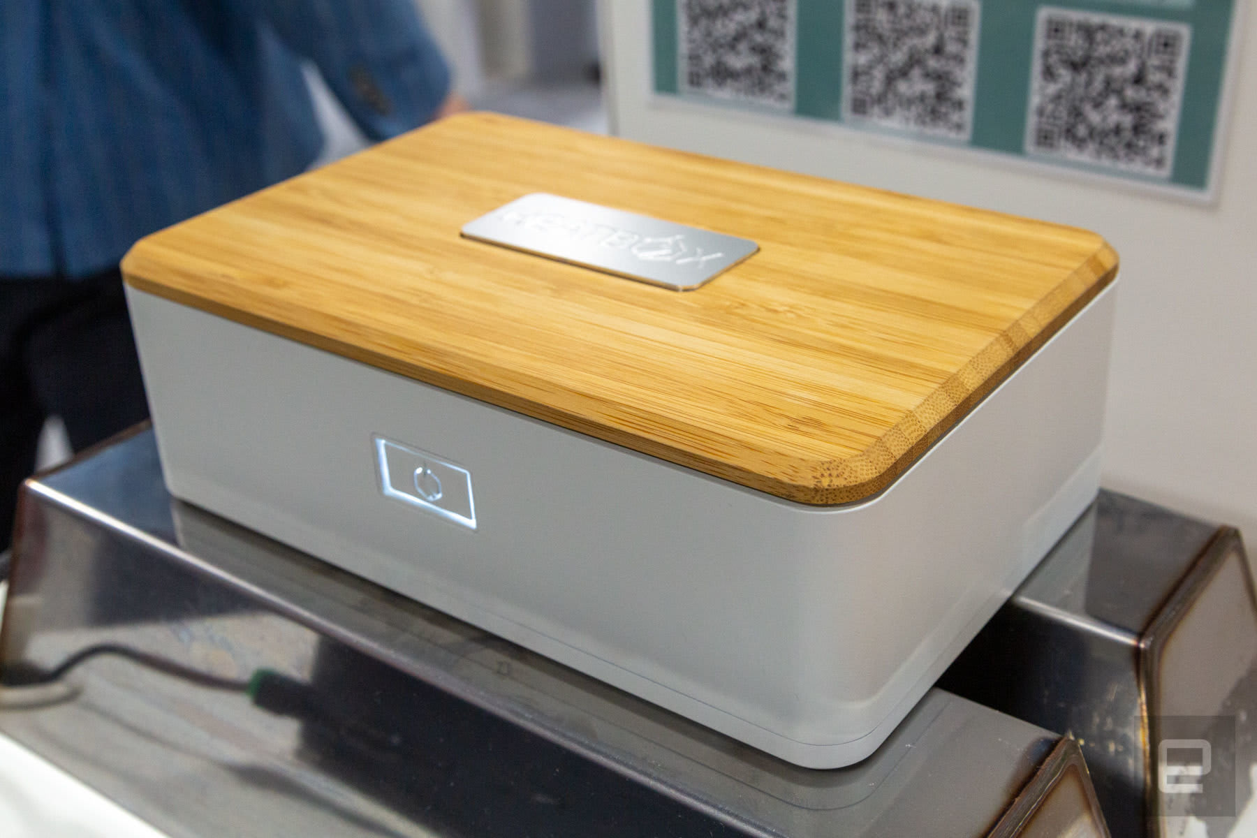 蒸気でお弁当を温める充電式弁当箱 Heatbox がプロトタイプを公開 Engadget 日本版