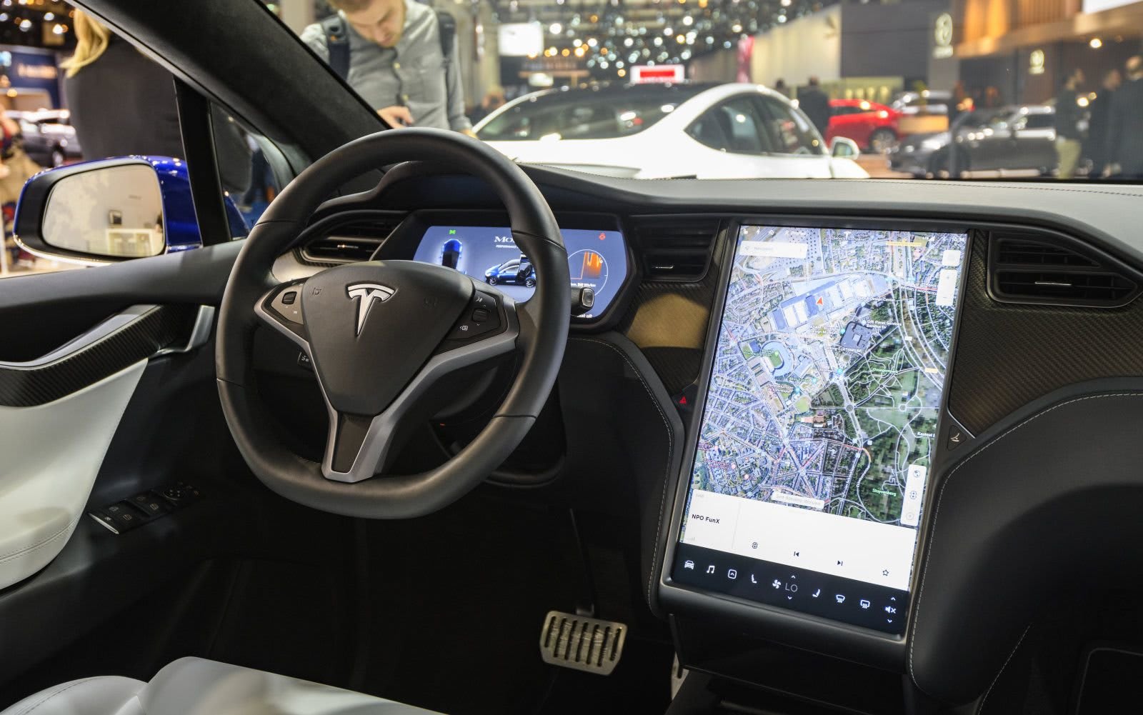 Tesla Autopilot Traffic Lights