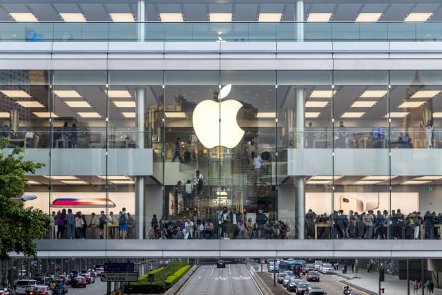 Central, Hong Kong  - October 29, 2017 : Crowded people shopping at Apple store of IFC mall just 5 days before iPhone X release at Sunday afternoon