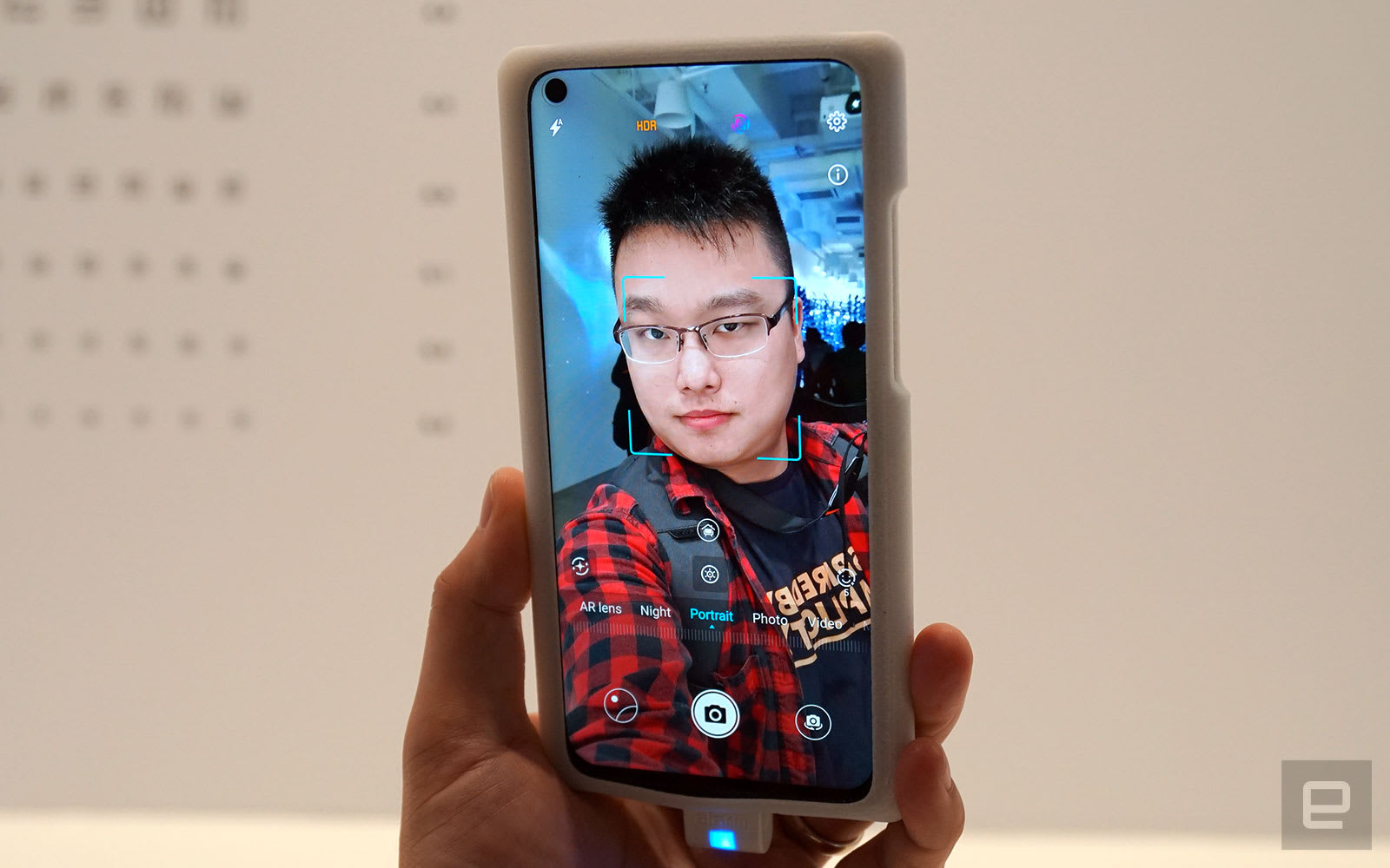 Selfie with Honor's All-View Display