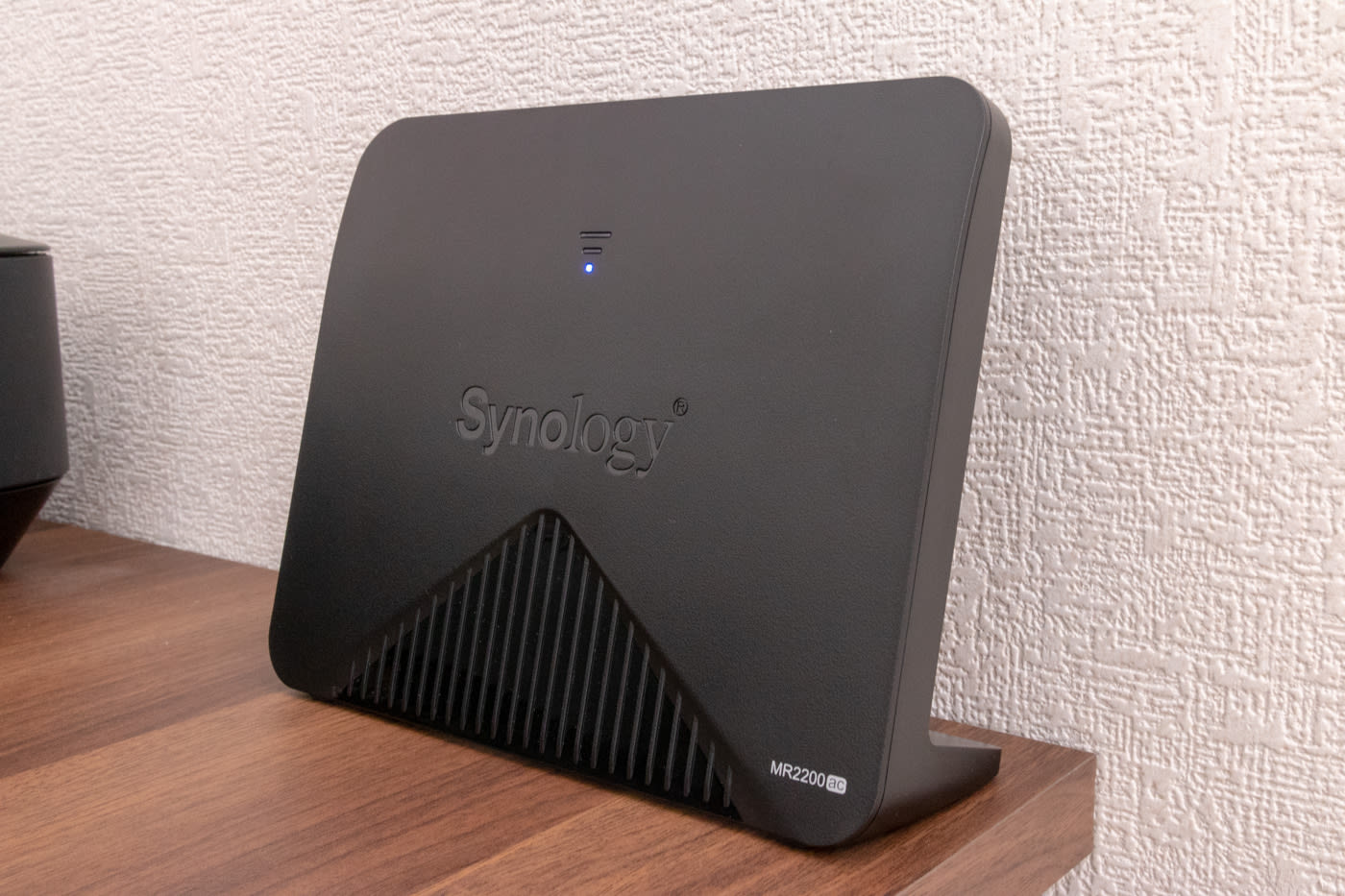 Synology MR2200ac トライバンドメッシュルータの+semijoiasfelicita