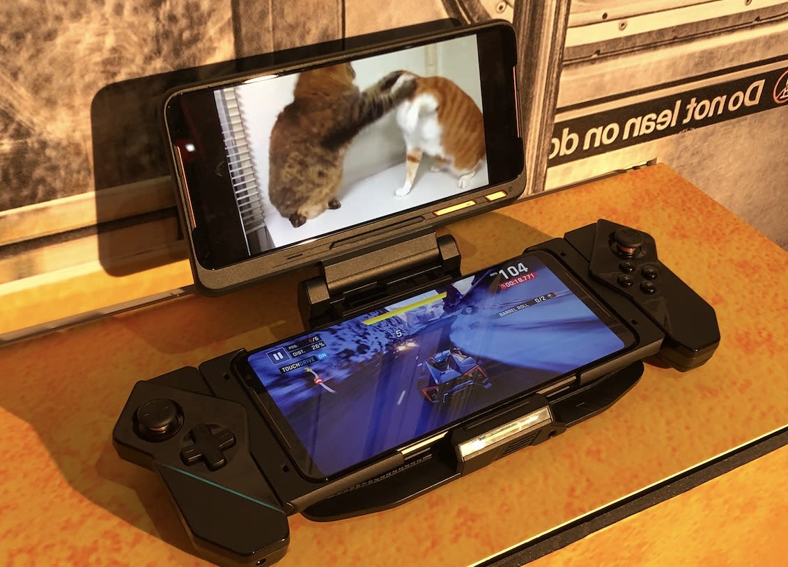 Switch Ds 専用アクセで Rog Phone Ii はスマホじゃなくなった Engadget 日本版