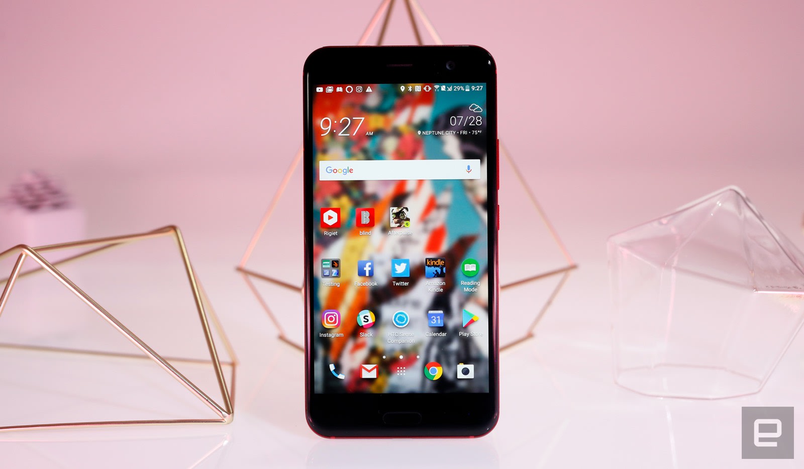 HTC U Ultra review: This gorgeous device is just too big, shiny