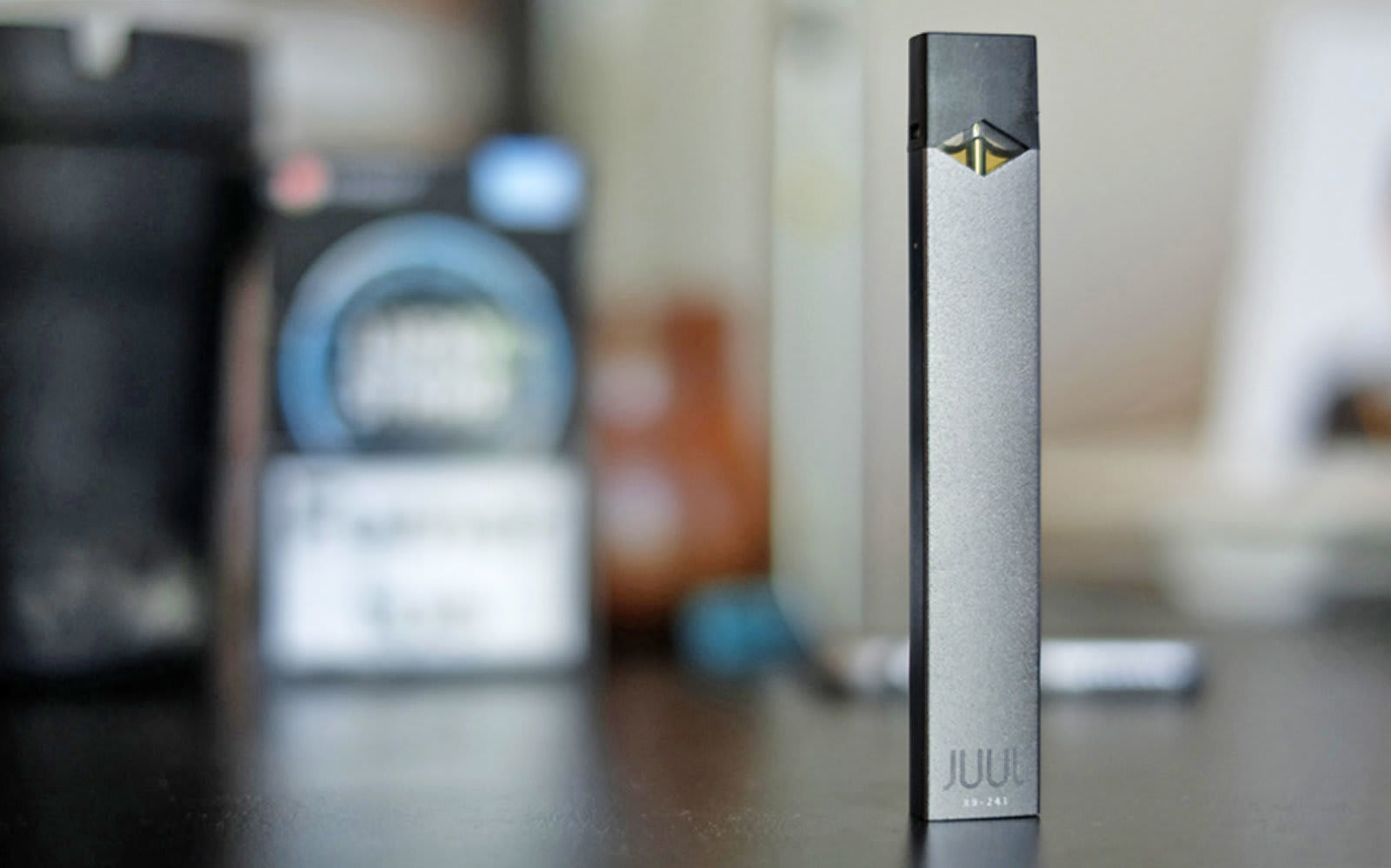 電子タバコのjuul 米国でのフルーツ味の販売を取りやめ 10代若年層の使用増加で批判 Engadget 日本版