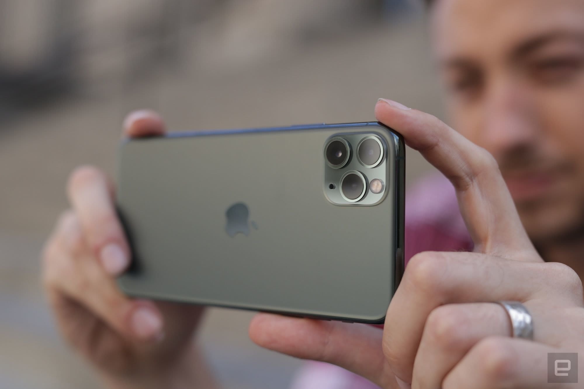 Iphone 12 仮 のカメラはよりブレに強く 高精度なセンサーシフト式