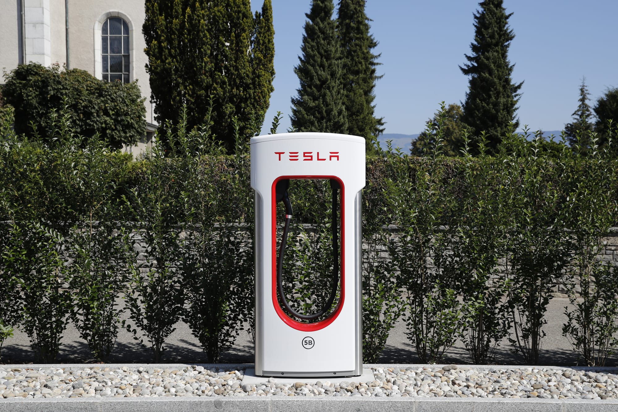 Tesla Inc. Supercharging Stations As Musk Mulls Privatisation Plans