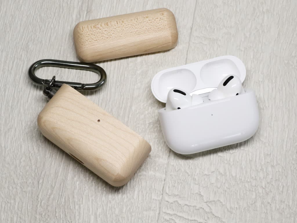 Airpods Pro 天然木ケースの手触りに惚れるも 意外な落とし穴に悪戦苦闘 Engadget 日本版