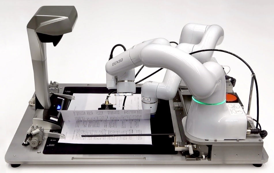 書面に捺印 など自動化するロボット デンソーウェーブら3社が開発 Engadget 日本版