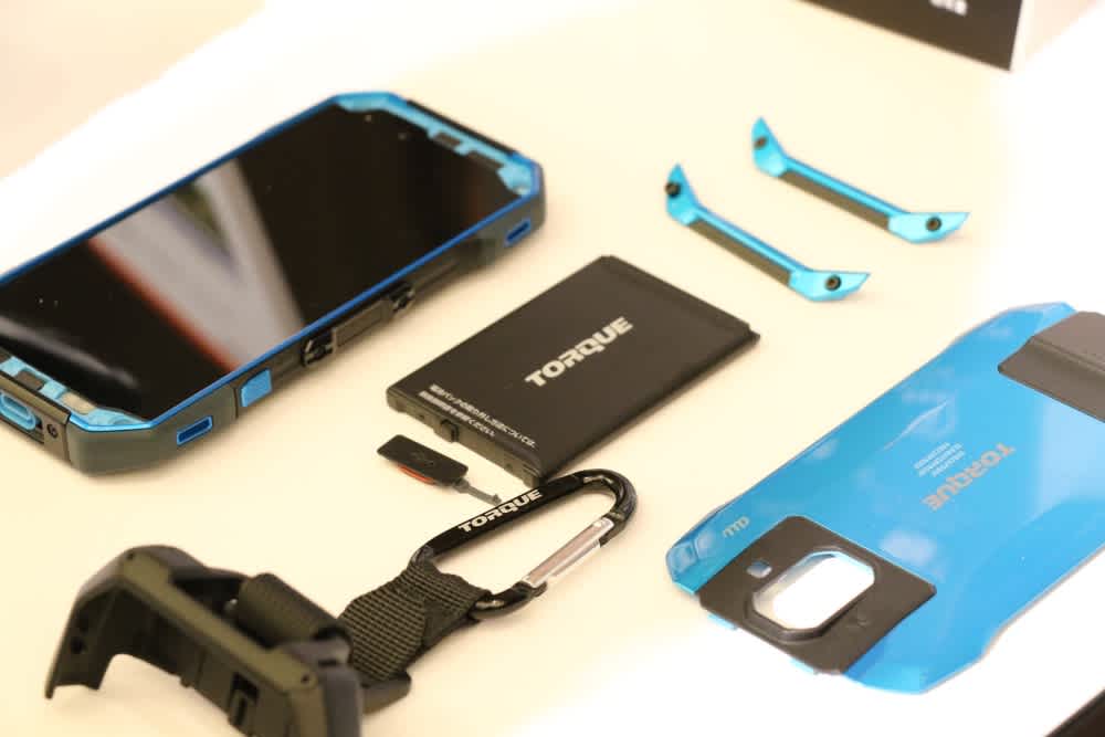 軍艦みたいな化け物スマホ Torque G04 は G02 からの機種変がオススメ Engadget 日本版