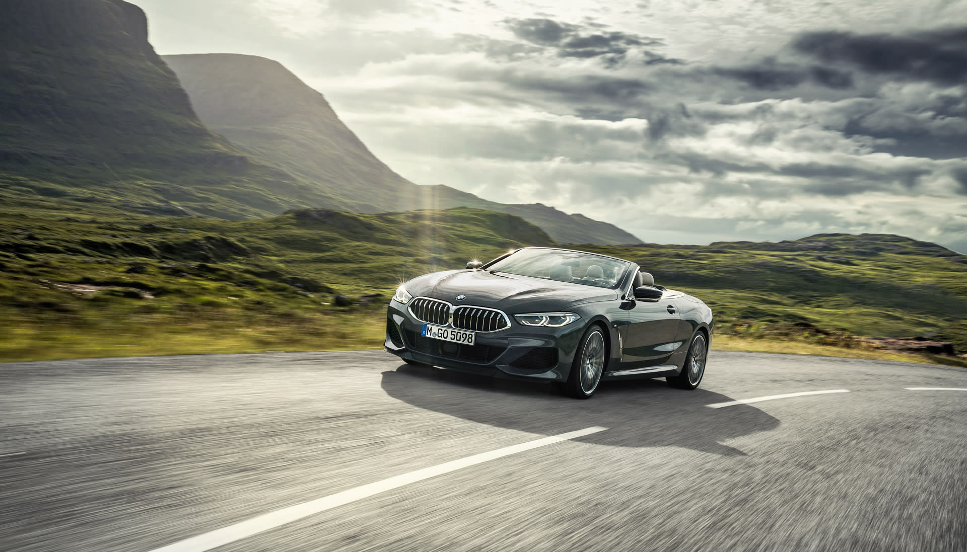 2019 BMW M850i Convertible review