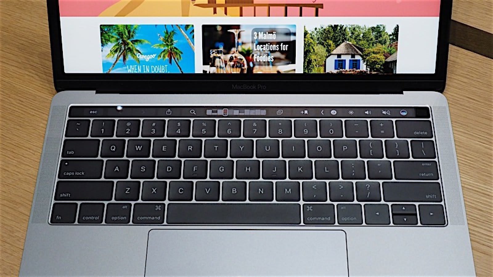 MacBook Proの一部で生じる画面トラブル「ステージライト」、2018年版でケーブル長くし密かに対策か - Engadget 日本版