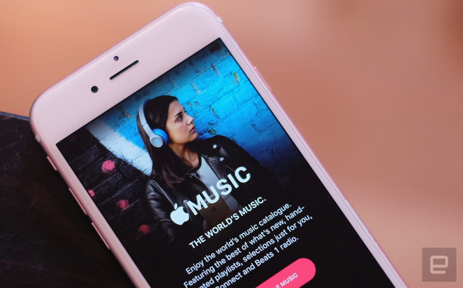 Apple Musicプレイリストのアートワーク 大物デザイナー起用し更新 音楽の視覚化を目指した Engadget 日本版